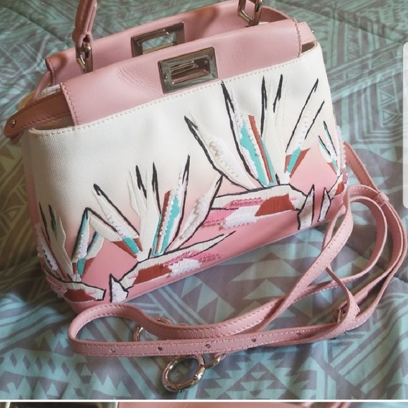 Birds of paradise mini fendi peekaboo - Picture 3 of 6